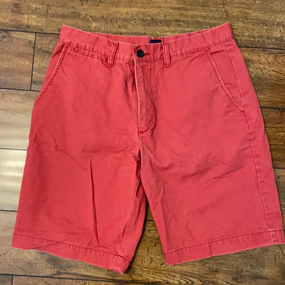 Gap Men’s red shorts